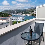 Marina View Apartamento *