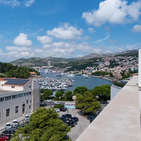 Marina View Апартаменты *