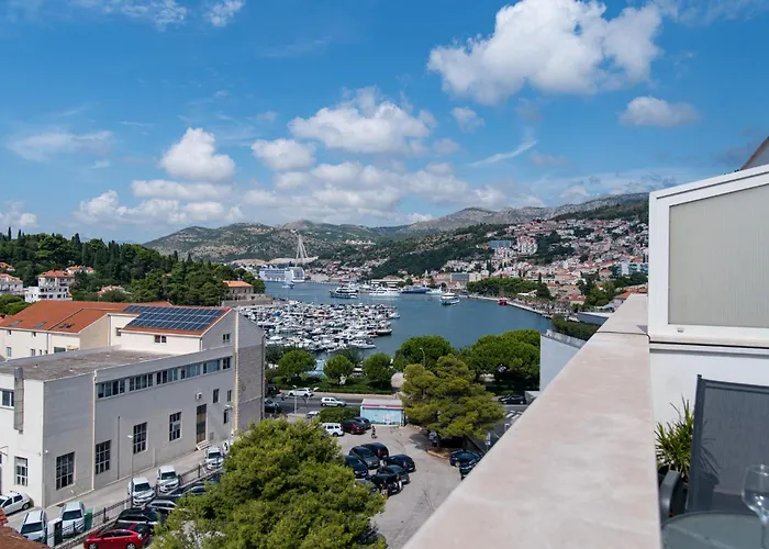 Marina View Apartament *
